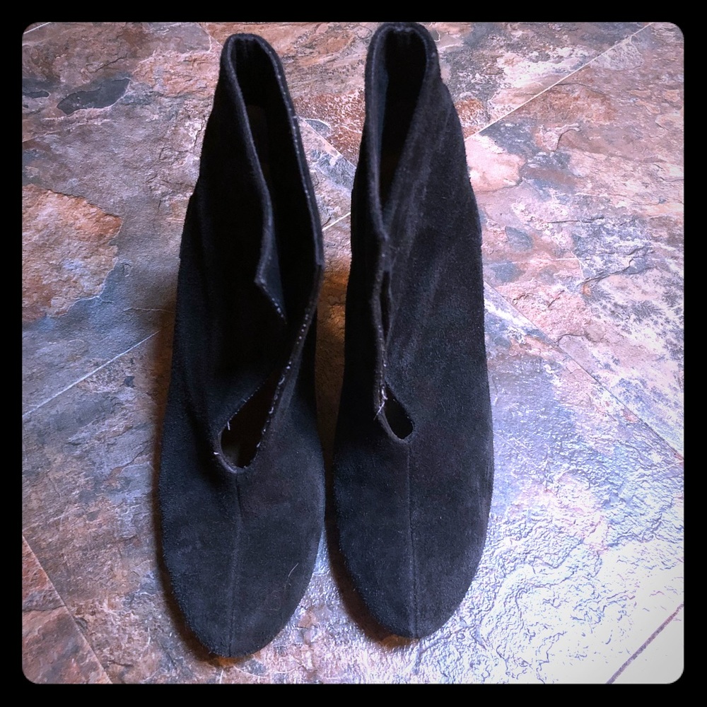 Micheal Kors black  heeled booties
